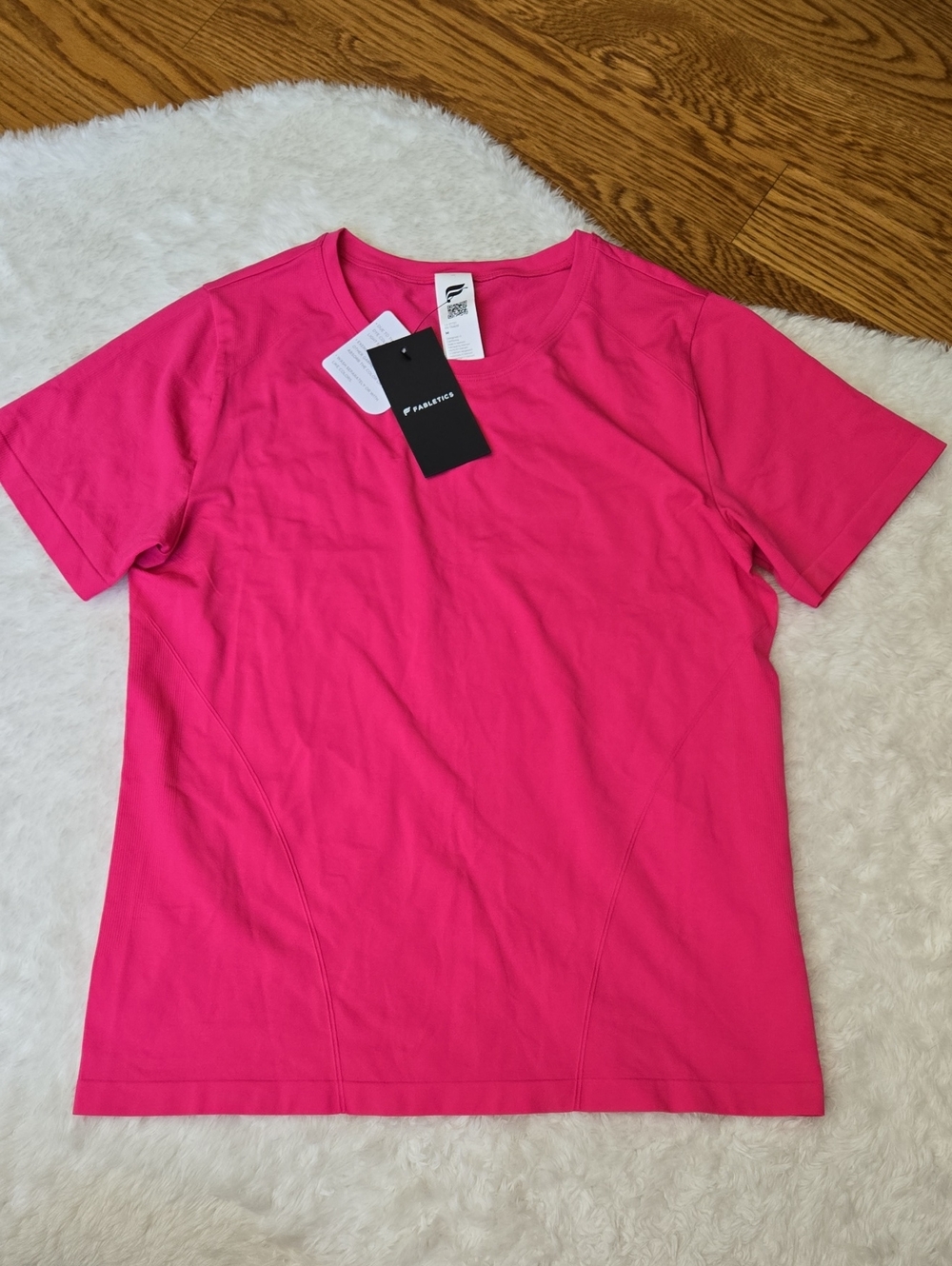 Fabletics Short Sleeve Athletic Shirt, Womens Medium, NWT